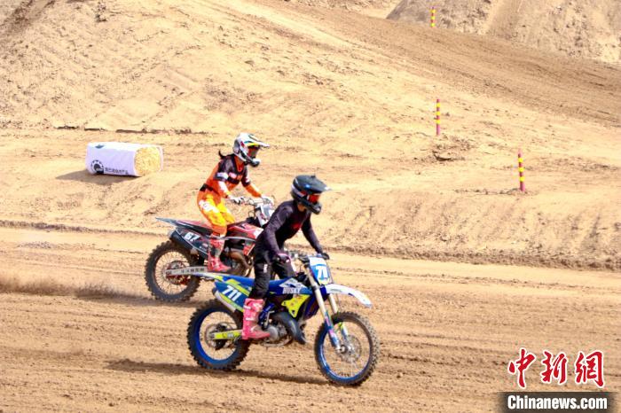 2025中国摩托车越野锦标赛库伦站正式开幕：赛道