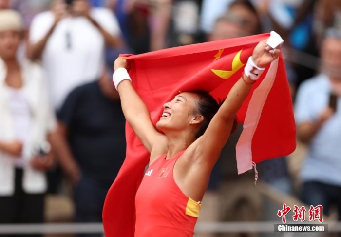 当命运不站在我这边时，我就以实际行动去改变